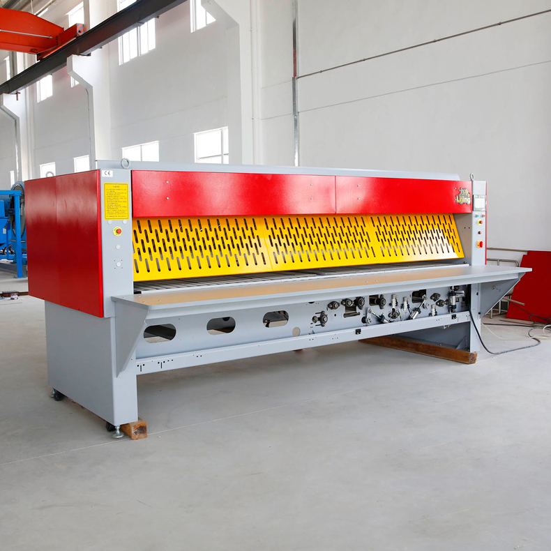 
		布草折叠机是有哪些结构组成？？
		